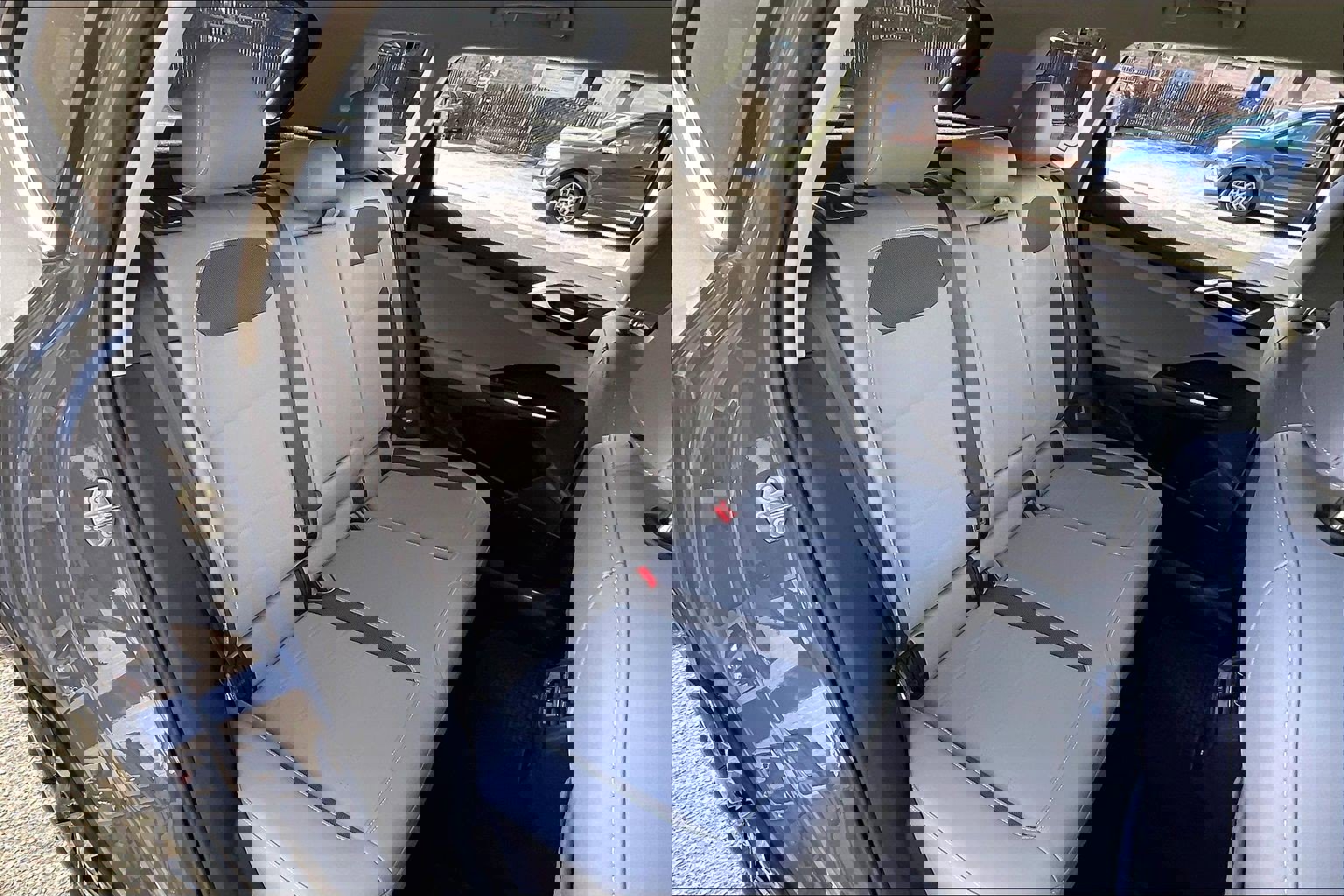 Certified 2023 Volkswagen Taos SE w/ Black Wheel Package image 26