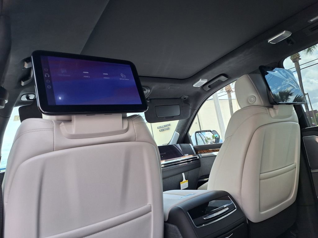 New 2026 Cadillac Escalade ESV Platinum Sport w/ LPO, ONYX Package AWD/4WD image 14