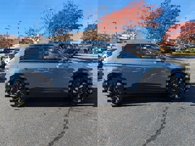 New 2026 Hyundai Ioniq 5 SE image 3