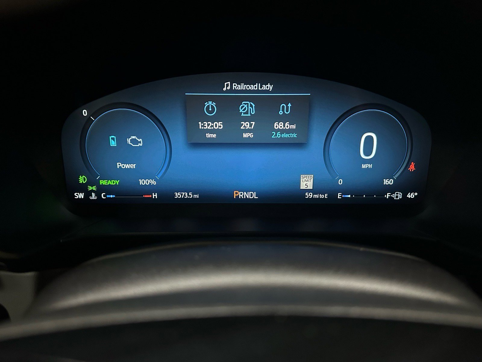 Certified 2025 Ford Escape Platinum w/ Premium Technology Package image 28