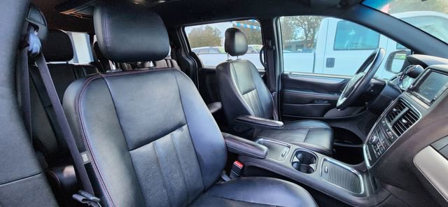 Used 2016 Dodge Grand Caravan R/T w/ Driver Convenience Group image 12