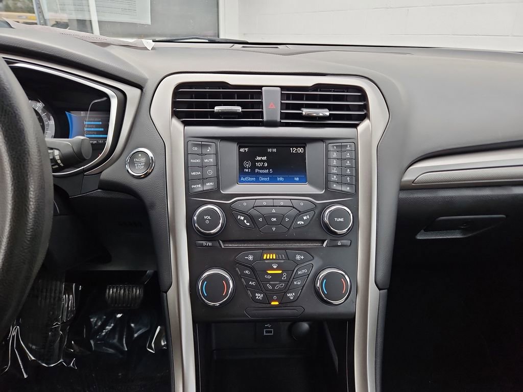 Used 2018 Ford Fusion S image 15