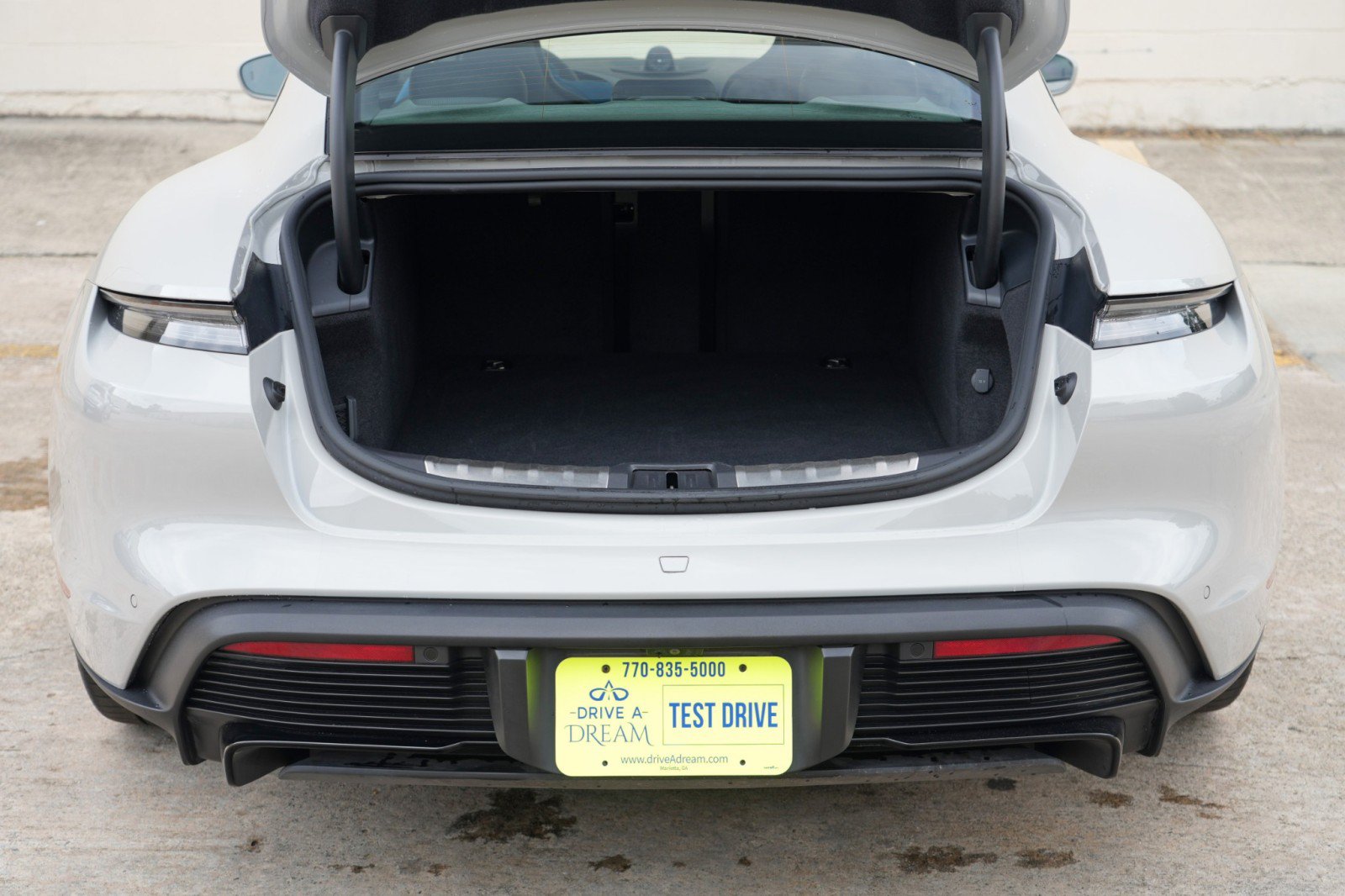 Used 2023 Porsche Taycan GTS AWD/4WD image 10