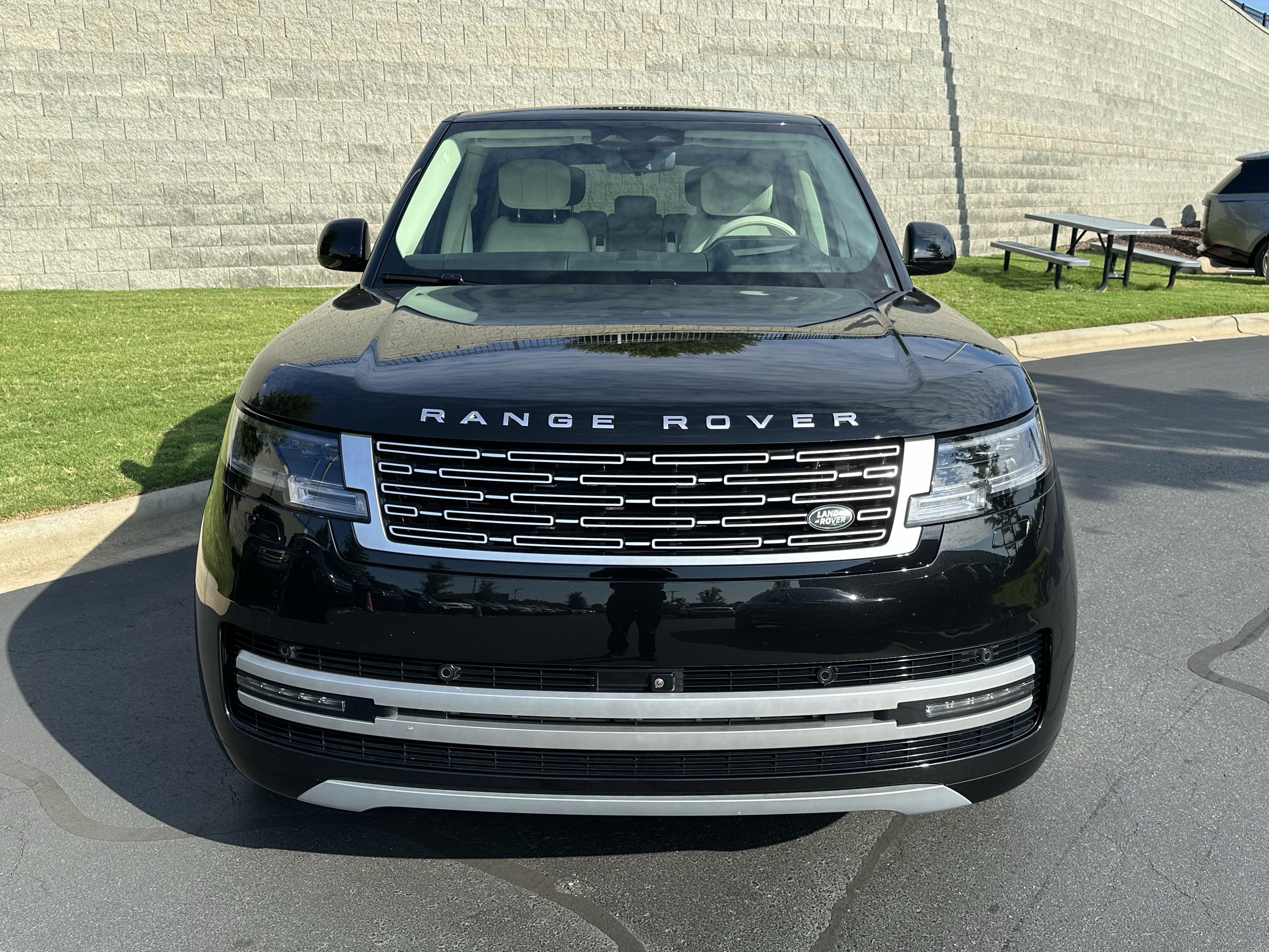 Certified 2024 Land Rover Range Rover Autobiography AWD/4WD image 8