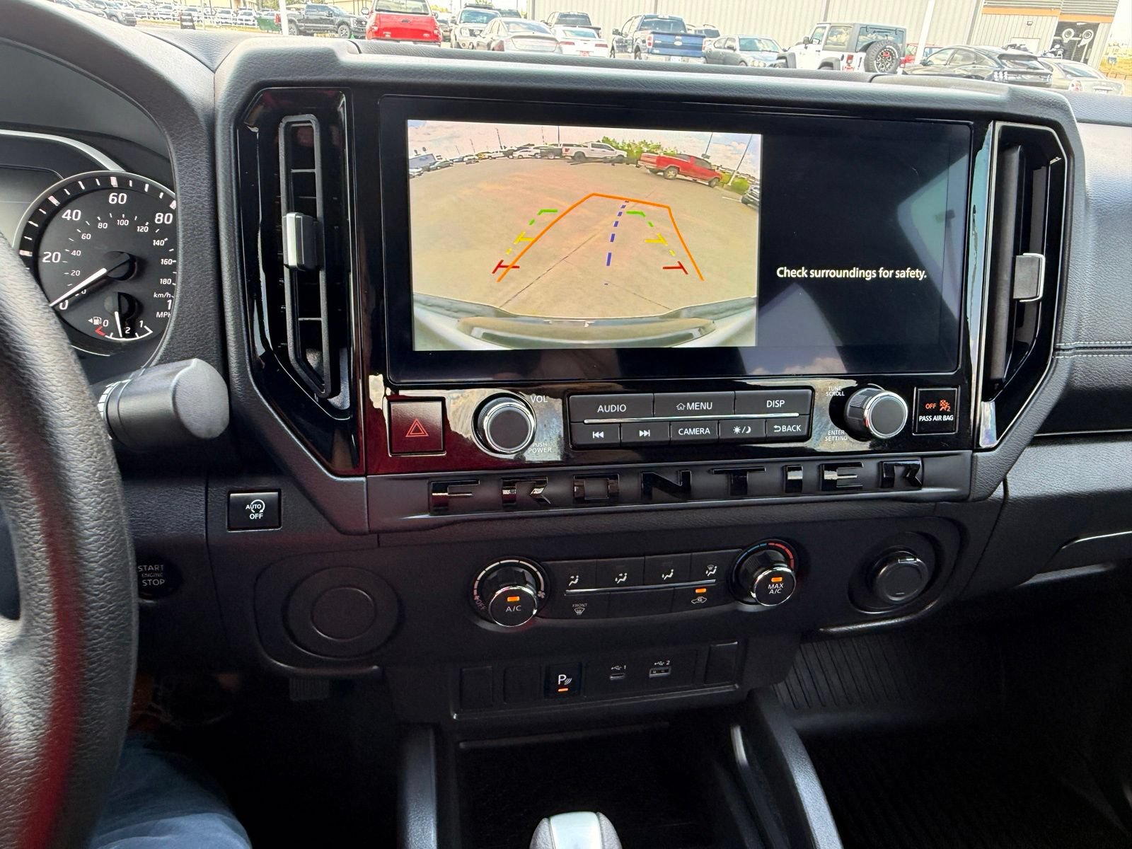 Used 2026 Nissan Frontier SV w/ Tow Package RWD image 16