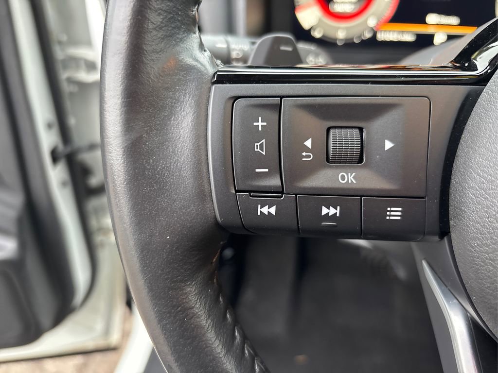 Used 2021 Nissan Rogue Platinum image 41