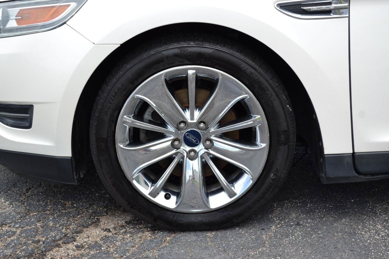 Used 2010 Ford Taurus Limited AWD/4WD image 59