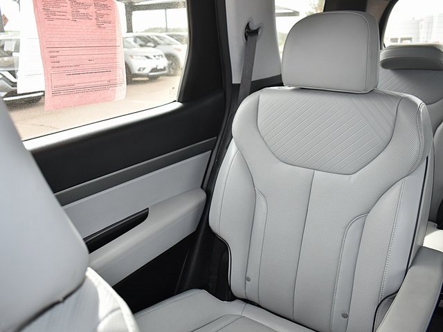 Used 2024 Hyundai Palisade SEL image 19