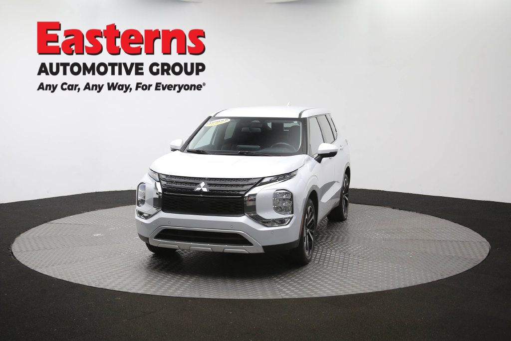 Used 2024 Mitsubishi Outlander SE FWD image 57