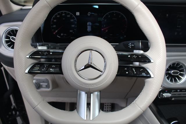 Used 2025 Mercedes-Benz G 550 image 17