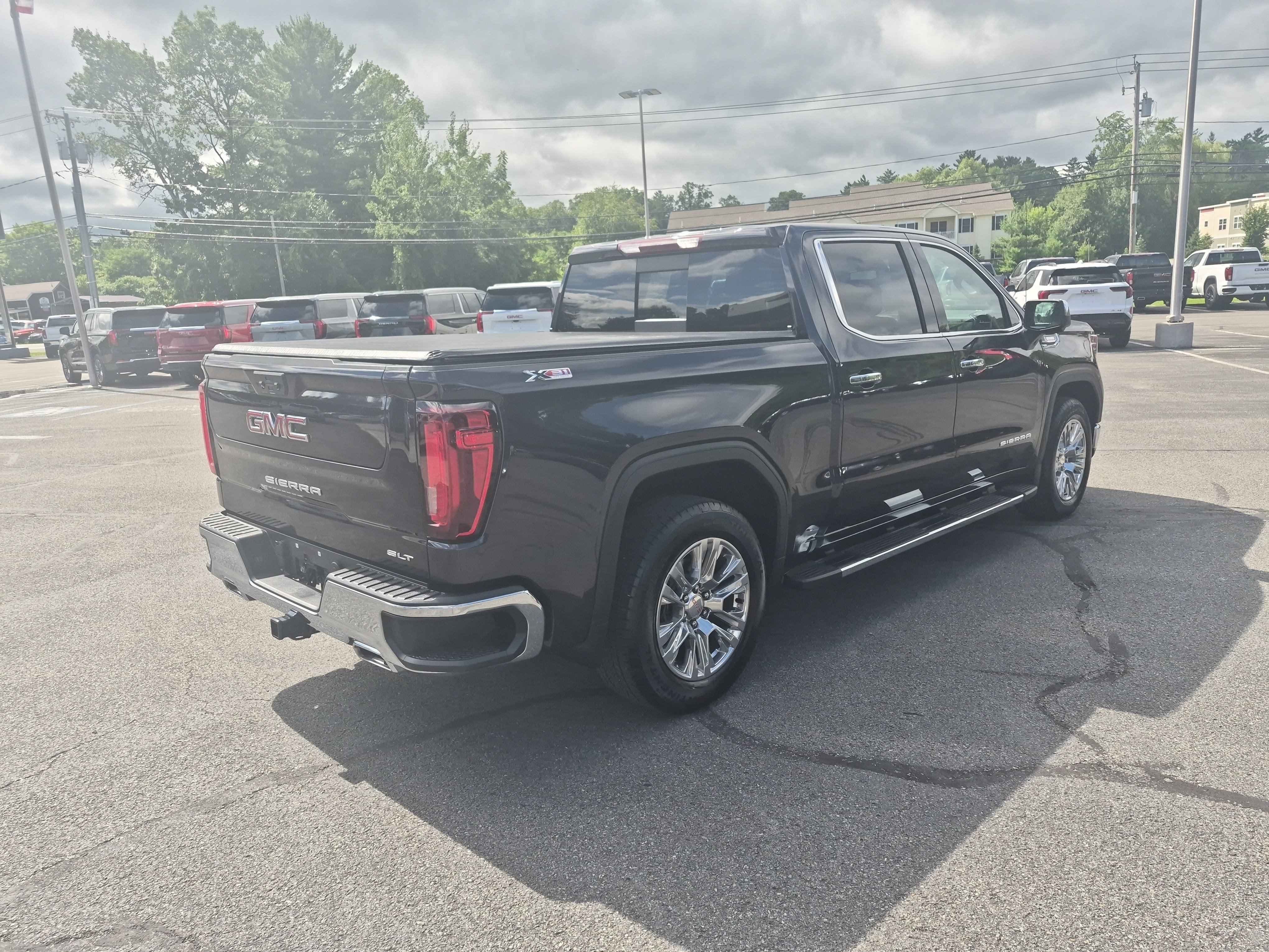 Certified 2022 GMC Sierra 1500 SLT w/ SLT Convenience Package AWD/4WD image 6