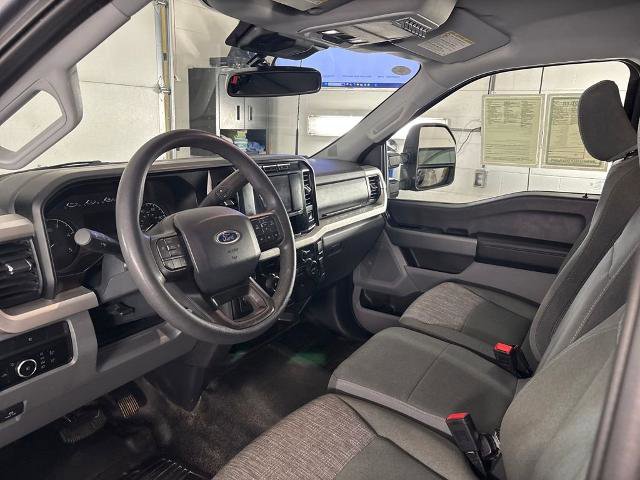 Used 2023 Ford F350 XLT w/ 360-Degree Camera Package AWD/4WD image 16