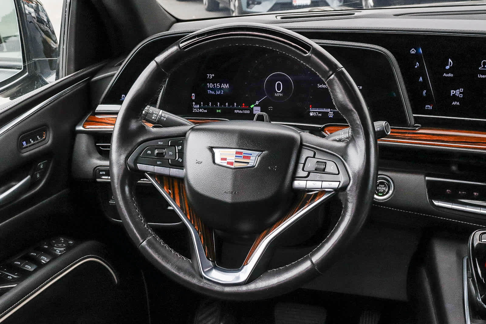 Used 2023 Cadillac Escalade Premium Luxury AWD/4WD image 22