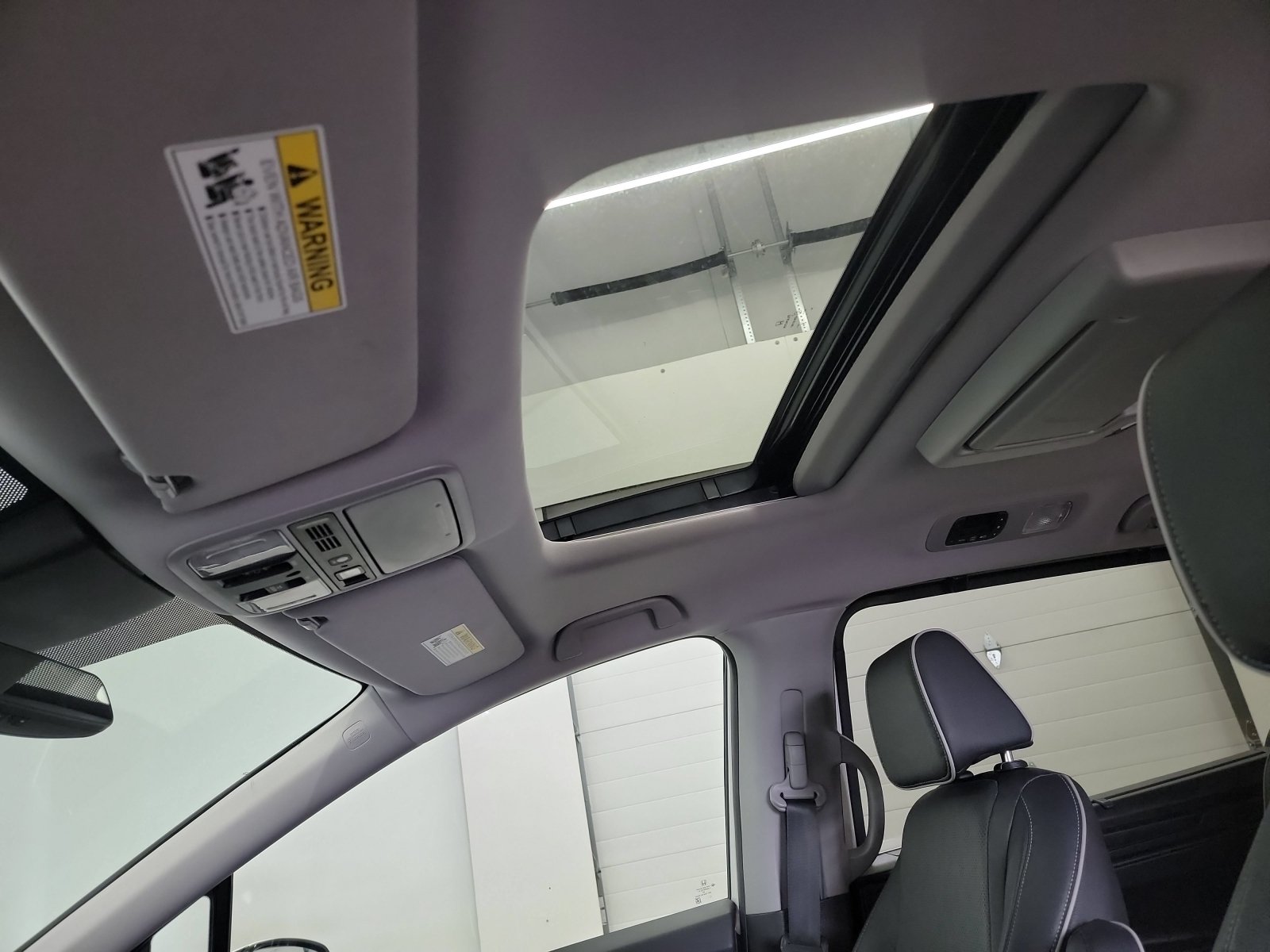 Certified 2023 Honda Odyssey Elite image 24