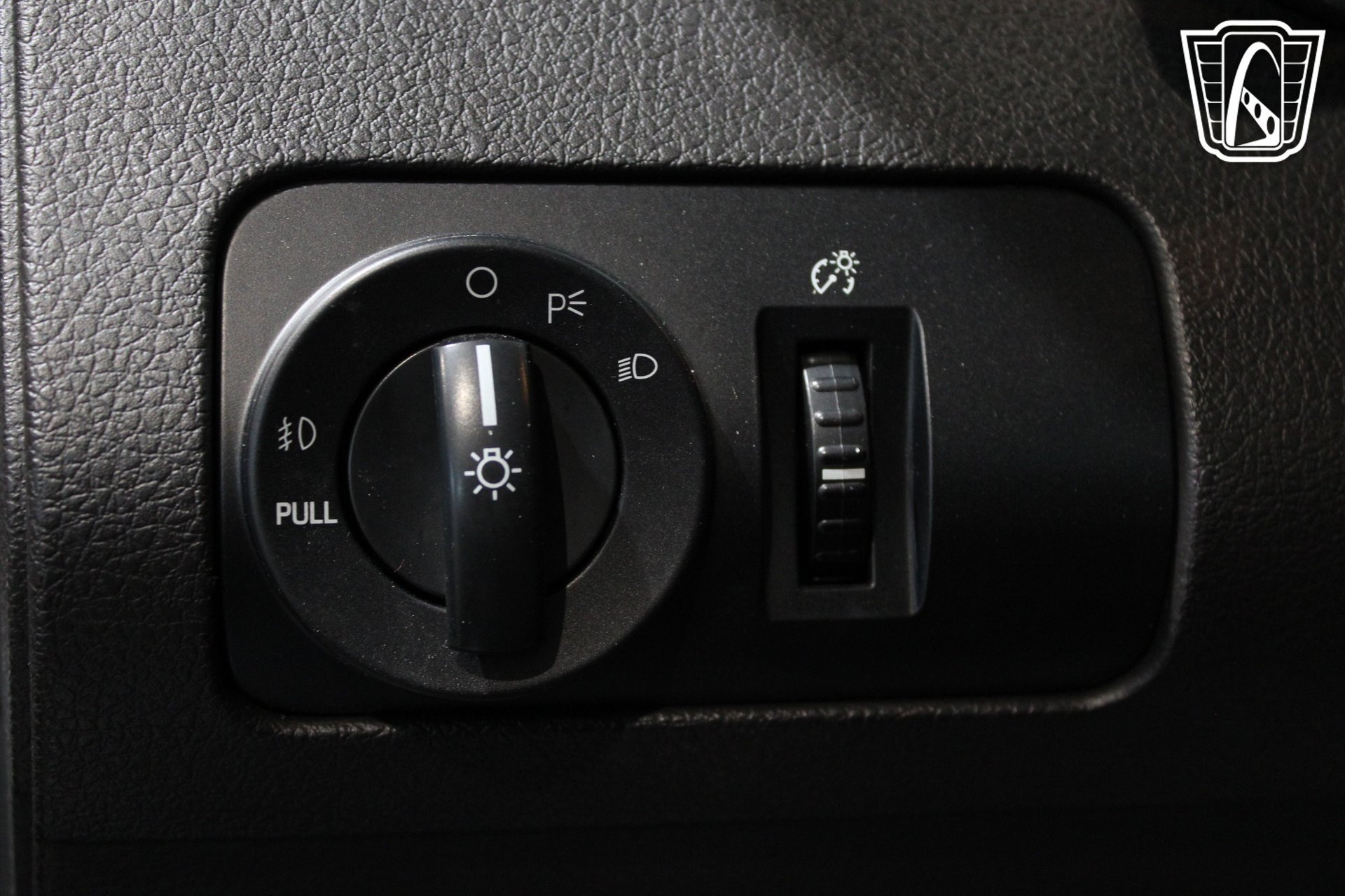 Used 2007 Ford Mustang GT RWD image 36