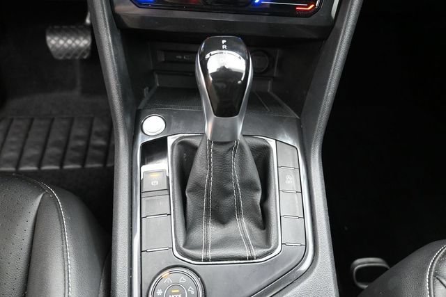 Used 2022 Volkswagen Tiguan SE AWD/4WD image 26