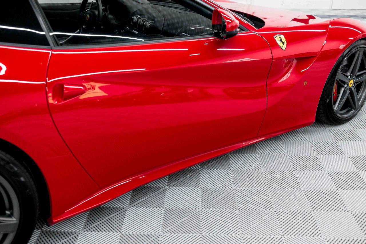 Used 2014 Ferrari F12 Berlinetta image 25