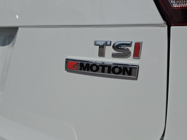 Used 2018 Volkswagen Tiguan SEL Premium AWD/4WD image 6