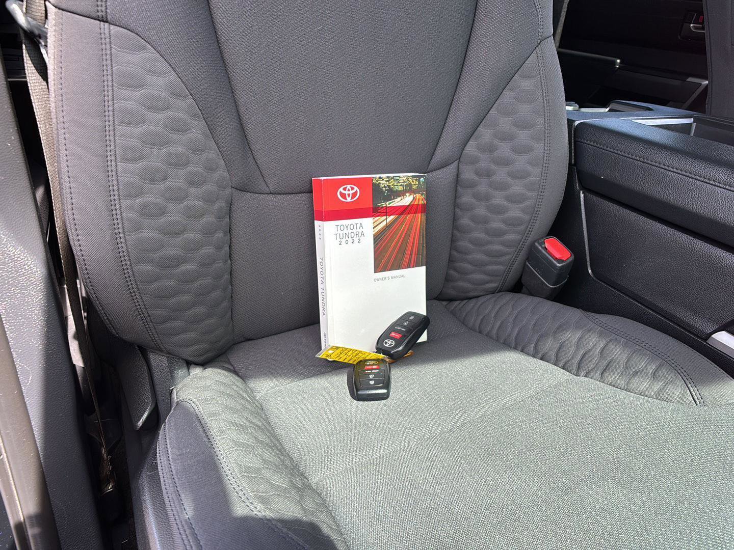 Used 2022 Toyota Tundra SR5 AWD/4WD image 16
