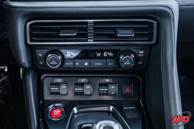 Used 2020 Nissan GT-R Premium w/ Premium Interior Package image 16