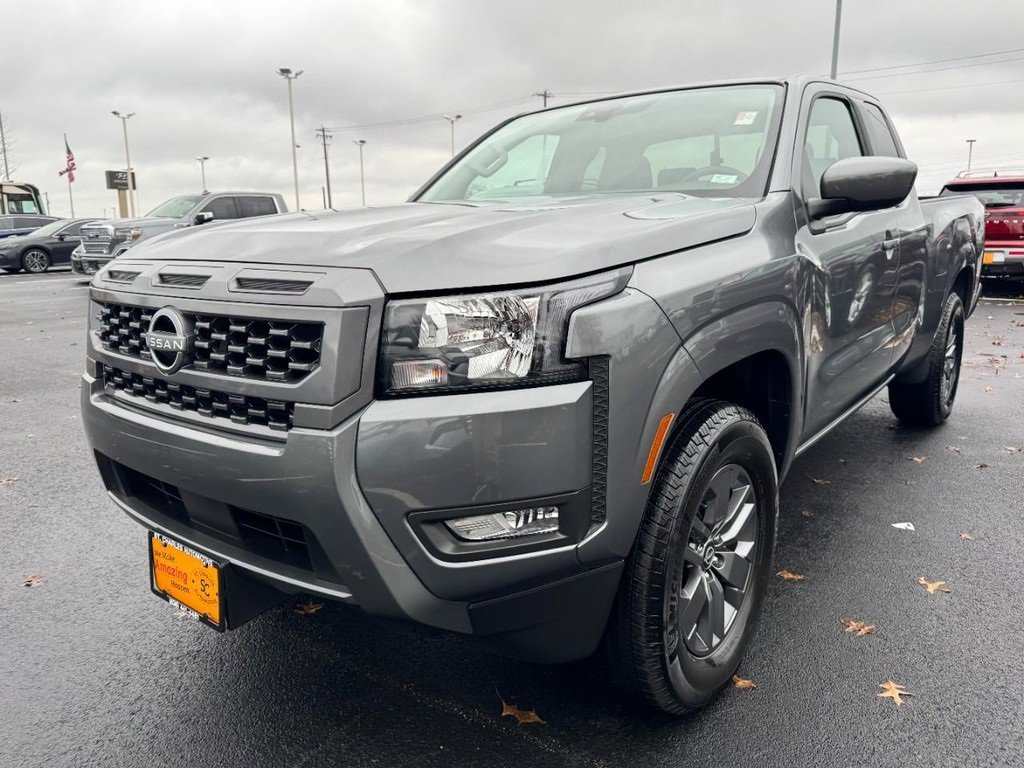 Used 2025 Nissan Frontier SV w/ SV Convenience Package image 8