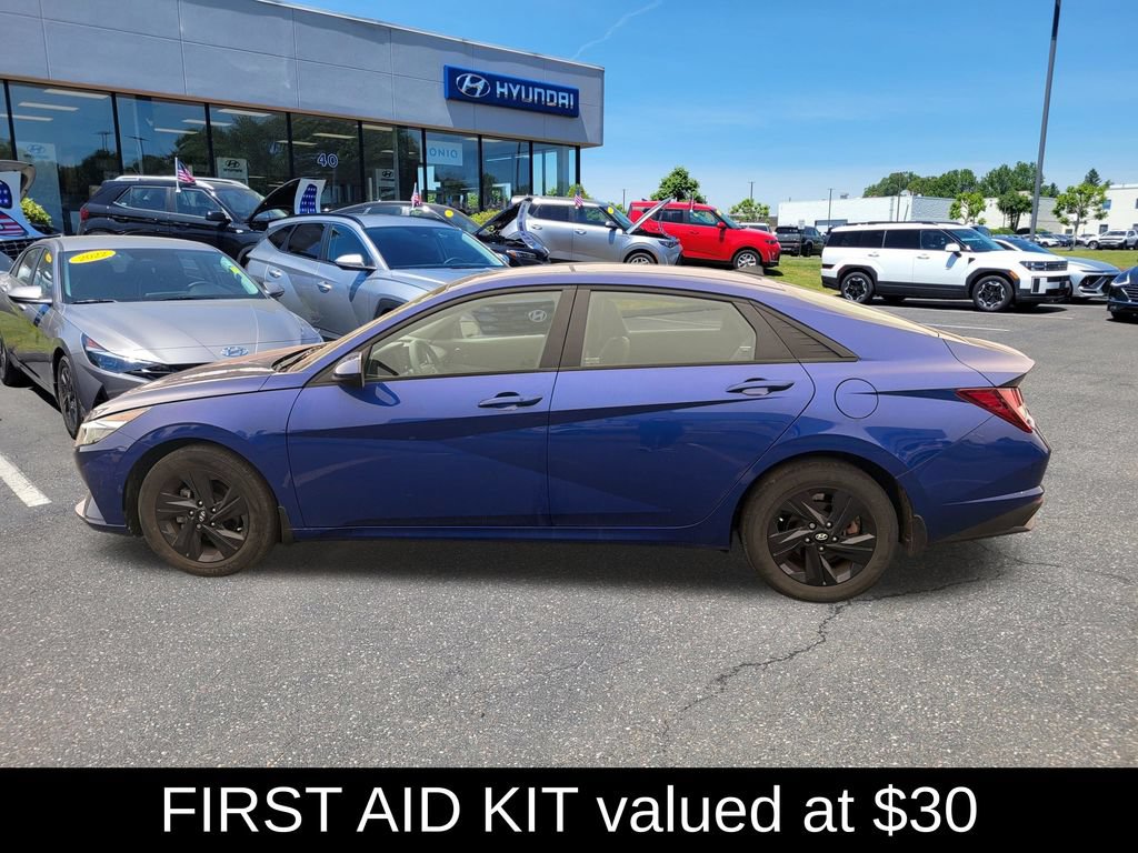 Certified 2023 Hyundai Elantra SEL FWD image 8