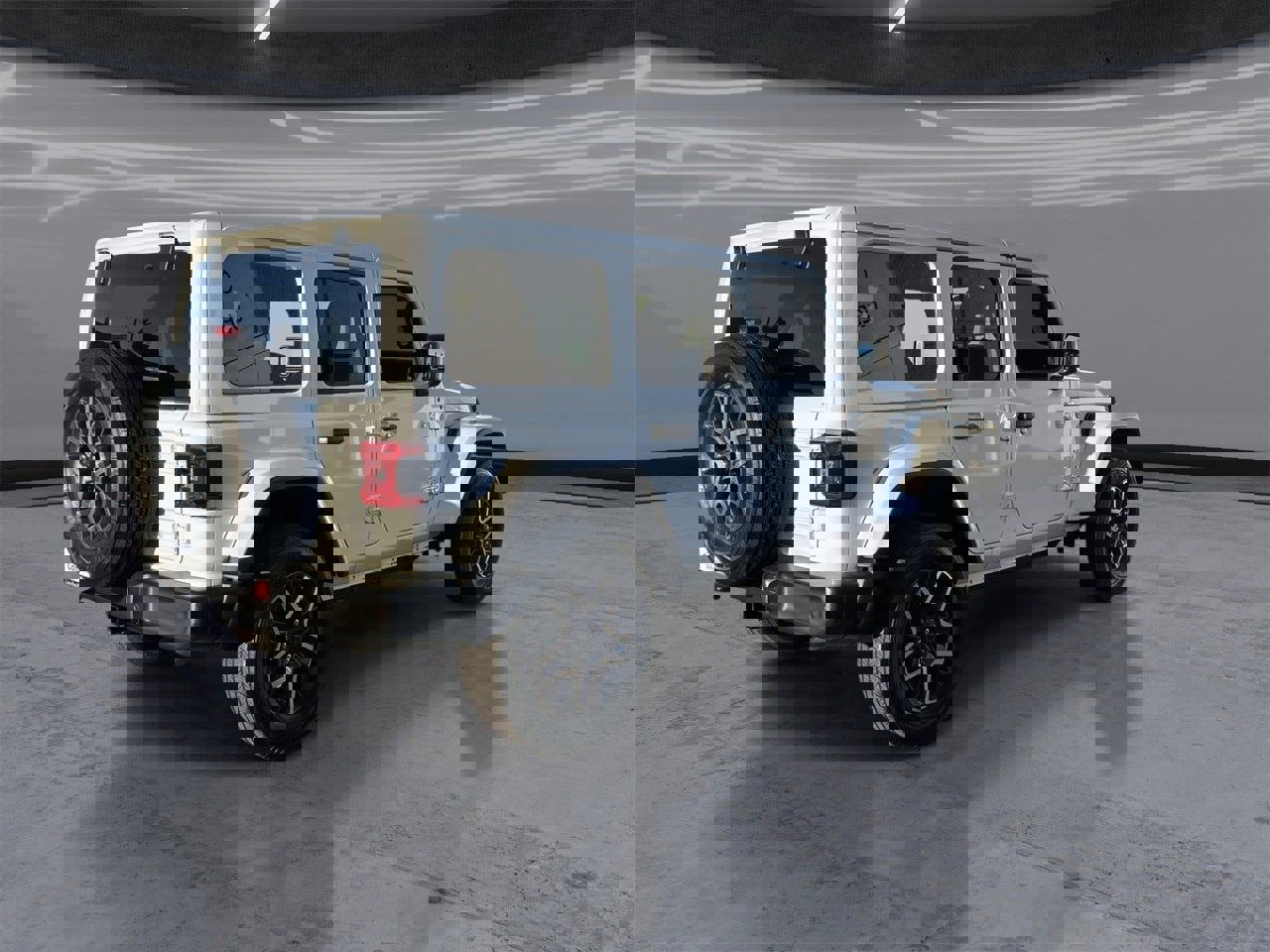 Used 2024 Jeep Wrangler Sahara w/ Technology Group image 5