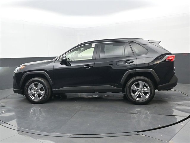 Used 2025 Toyota RAV4 XLE image 21
