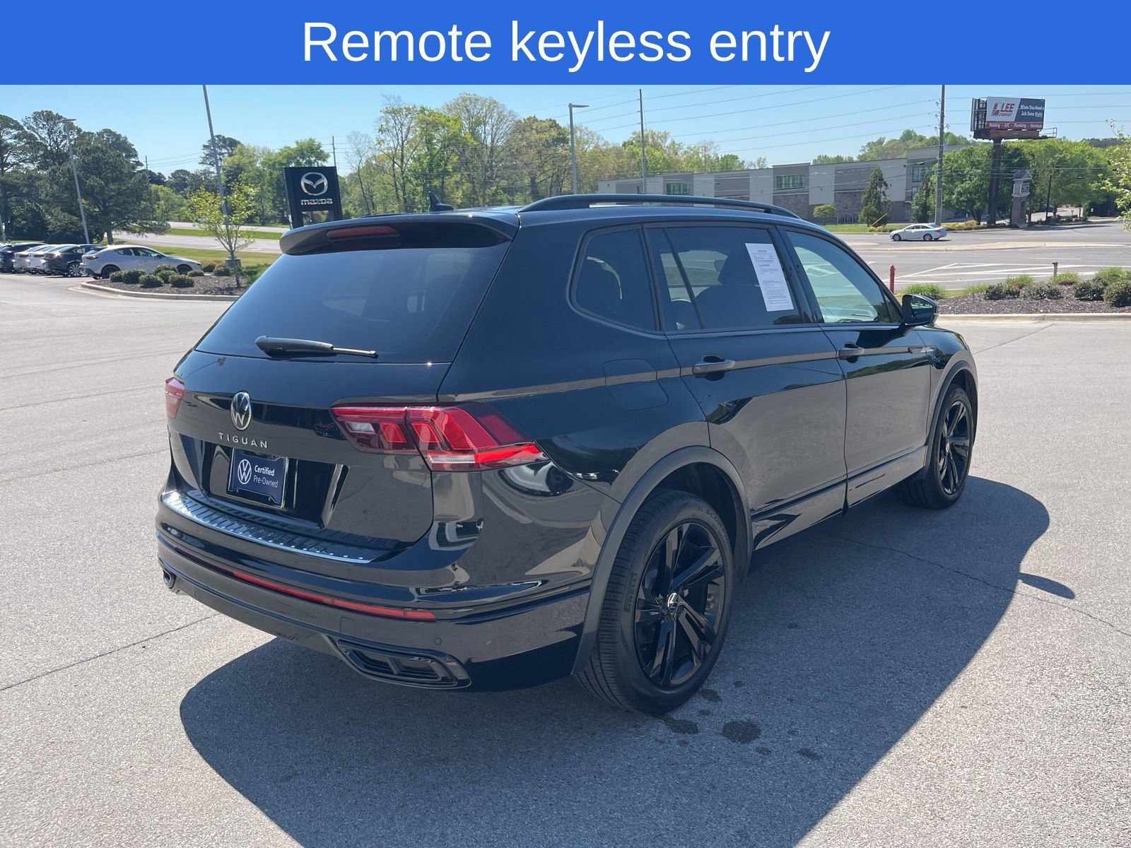 Used 2024 Volkswagen Tiguan SE R-Line image 5