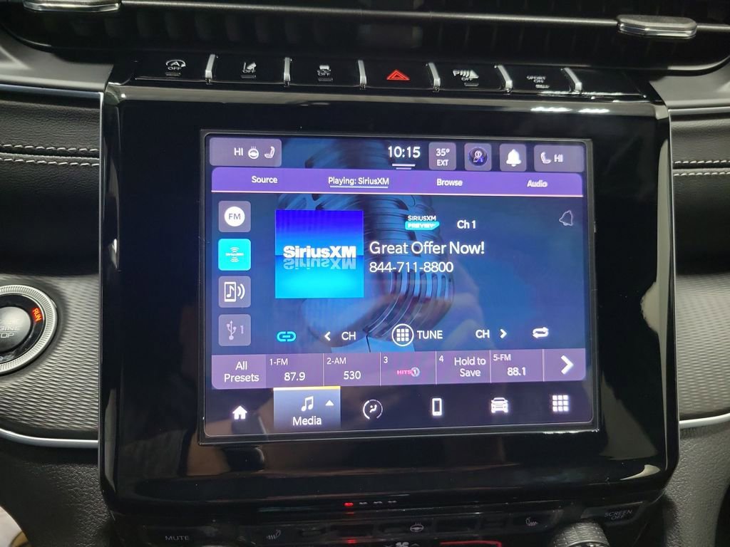 Used 2025 Jeep Grand Cherokee Altitude image 36