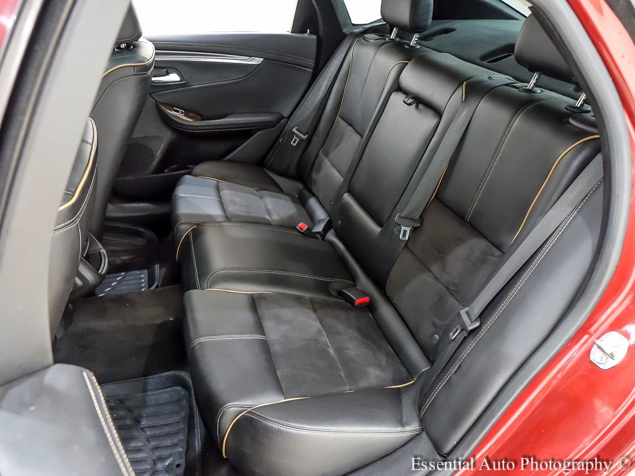 Used 2015 Chevrolet Impala LT w/ Convenience Package FWD image 16