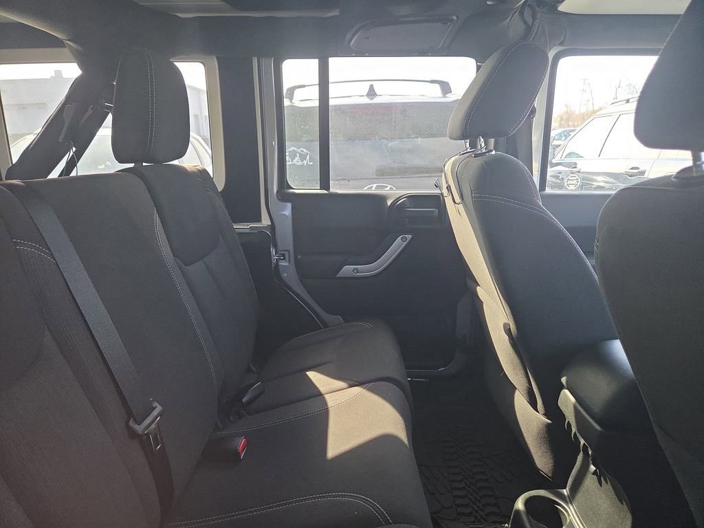 Used 2015 Jeep Wrangler Unlimited Sahara w/ Dual Top Group image 12