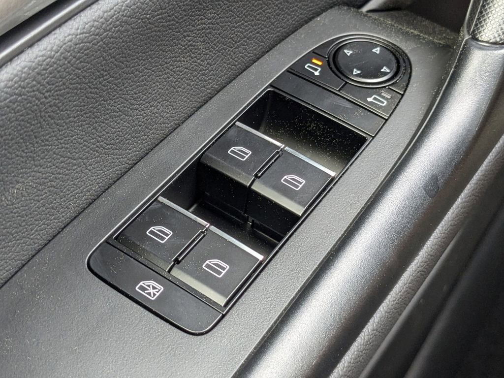 Used 2025 MAZDA CX-50 AWD 2.5 S w/ Cargo Package image 22