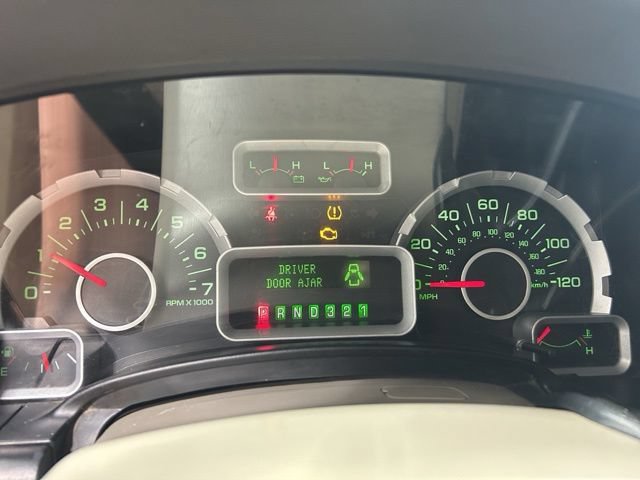 Used 2010 Ford Expedition XLT AWD/4WD image 16
