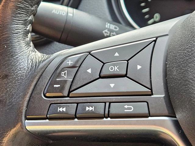 Used 2019 Nissan Rogue SV FWD image 23