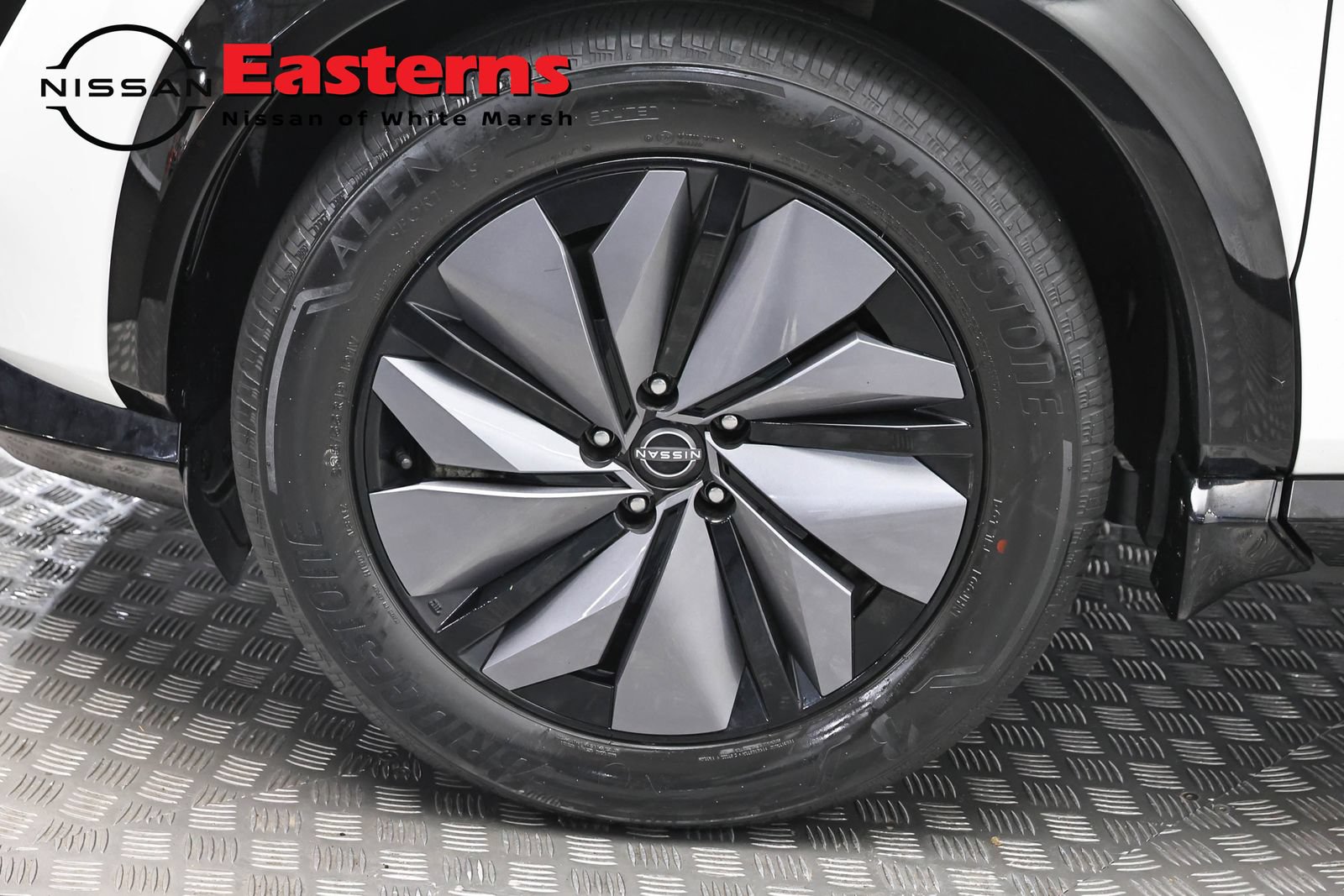 Used 2024 Nissan Ariya AWD image 31
