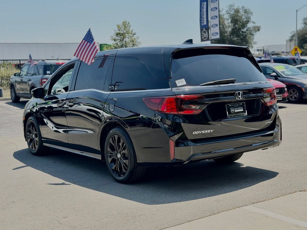 Used 2025 Honda Odyssey Sport-L image 10