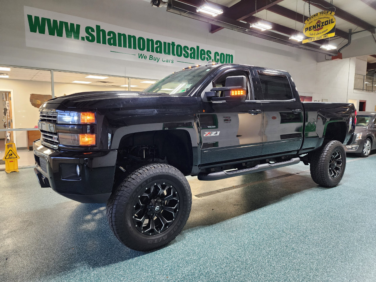 Used 2019 Chevrolet Silverado 2500 LTZ w/ Duramax Plus Package image 2