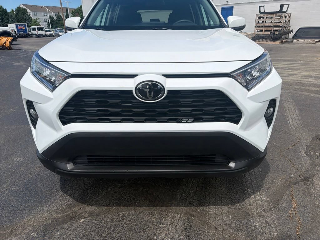 Used 2019 Toyota RAV4 XLE w/ Convenience Package AWD/4WD image 10