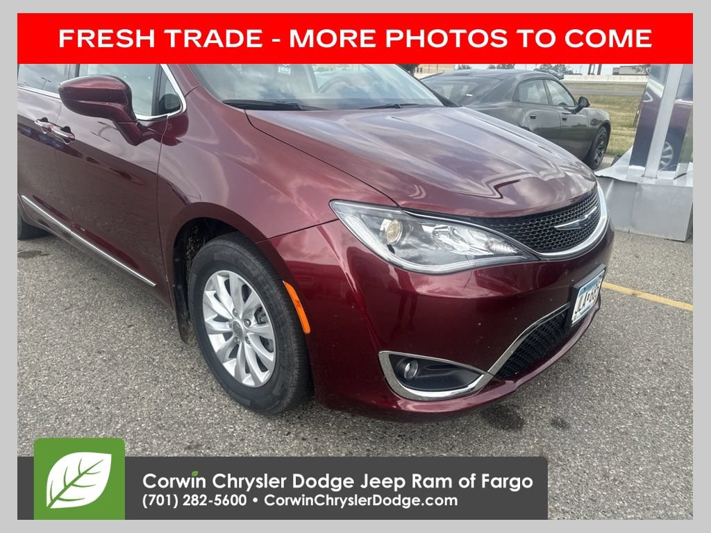 Used 2017 Chrysler Pacifica Touring-L