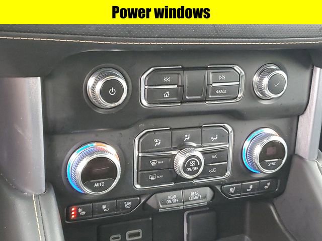 Used 2023 GMC Yukon SLT w/ SLT Premium Package image 17