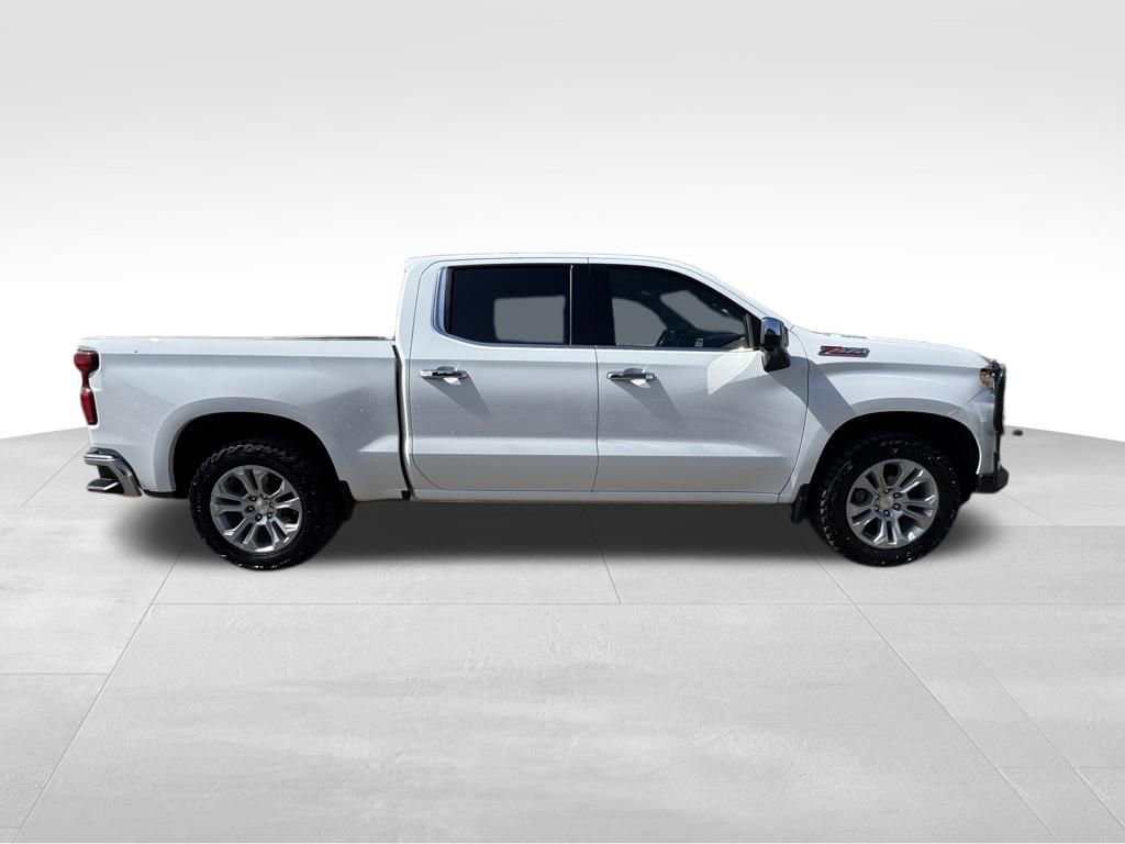 Used 2025 Chevrolet Silverado 1500 LTZ AWD/4WD image 6