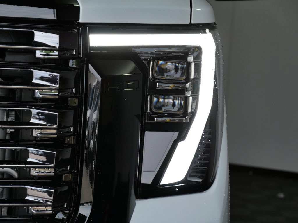 New 2026 GMC Sierra 3500 Denali Ultimate AWD/4WD image 9