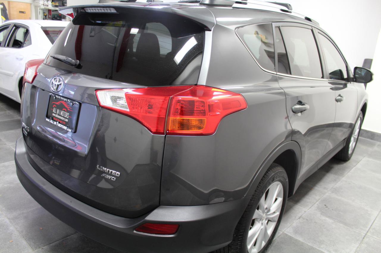 Used 2015 Toyota RAV4 Limited w/ Technology Package image 6