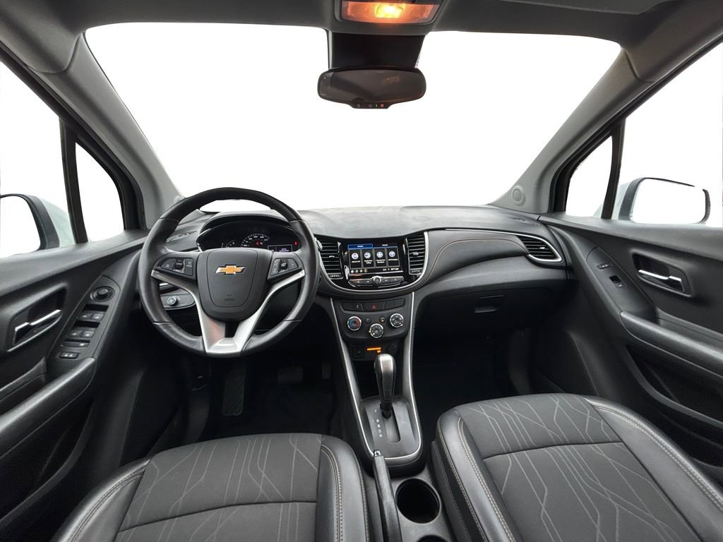 Used 2019 Chevrolet Trax LT w/ LT Convenience Package image 17