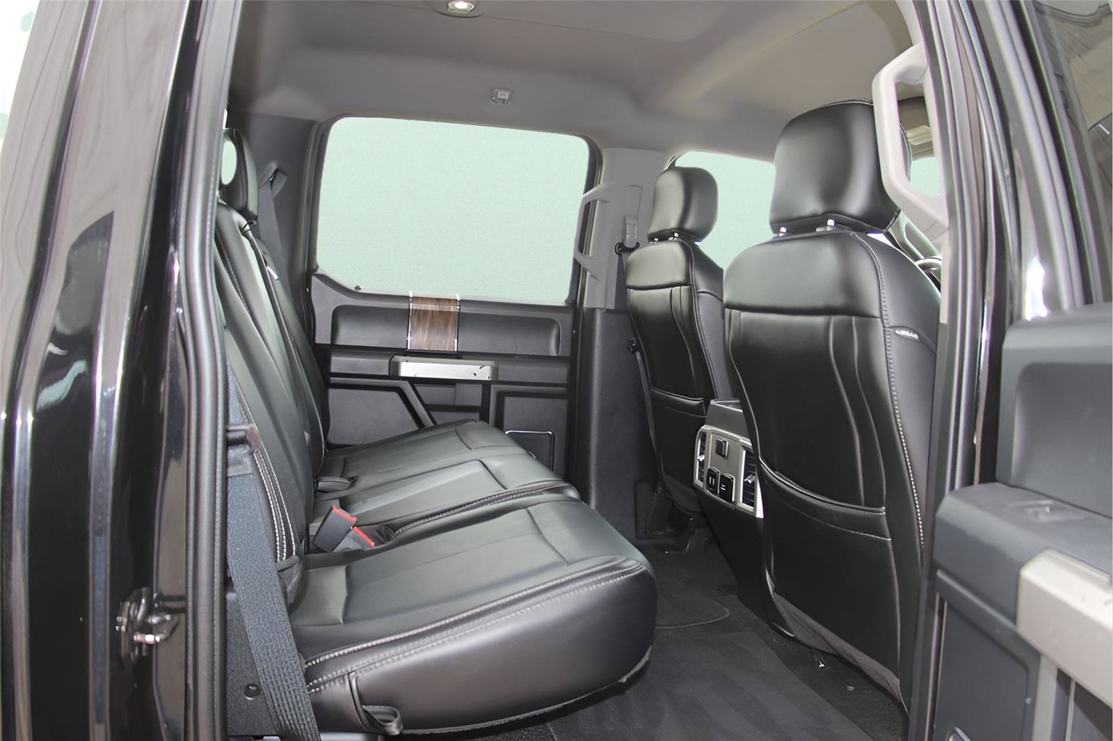 Used 2020 Ford F150 Lariat image 28