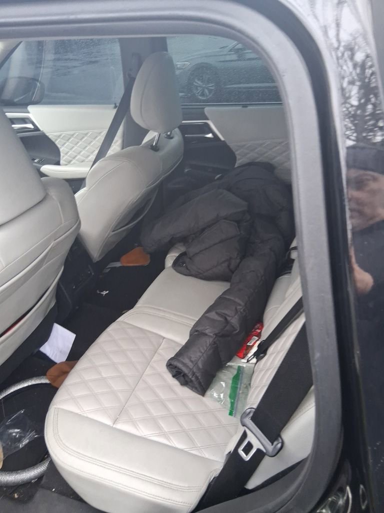 Used 2023 Mitsubishi Outlander SEL 40th Anniversary image 9