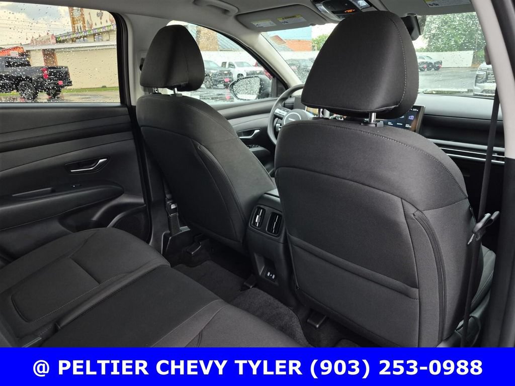 Used 2025 Hyundai Tucson SEL AWD/4WD image 16