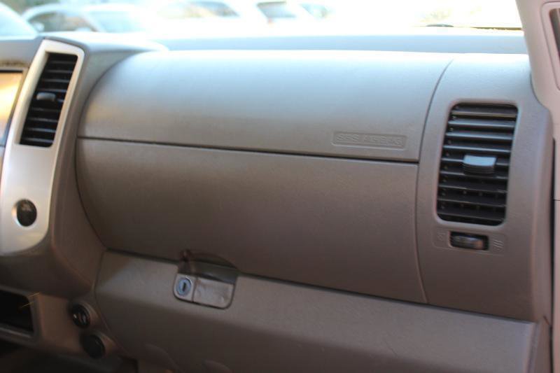 Used 2019 Nissan Frontier SV RWD image 15