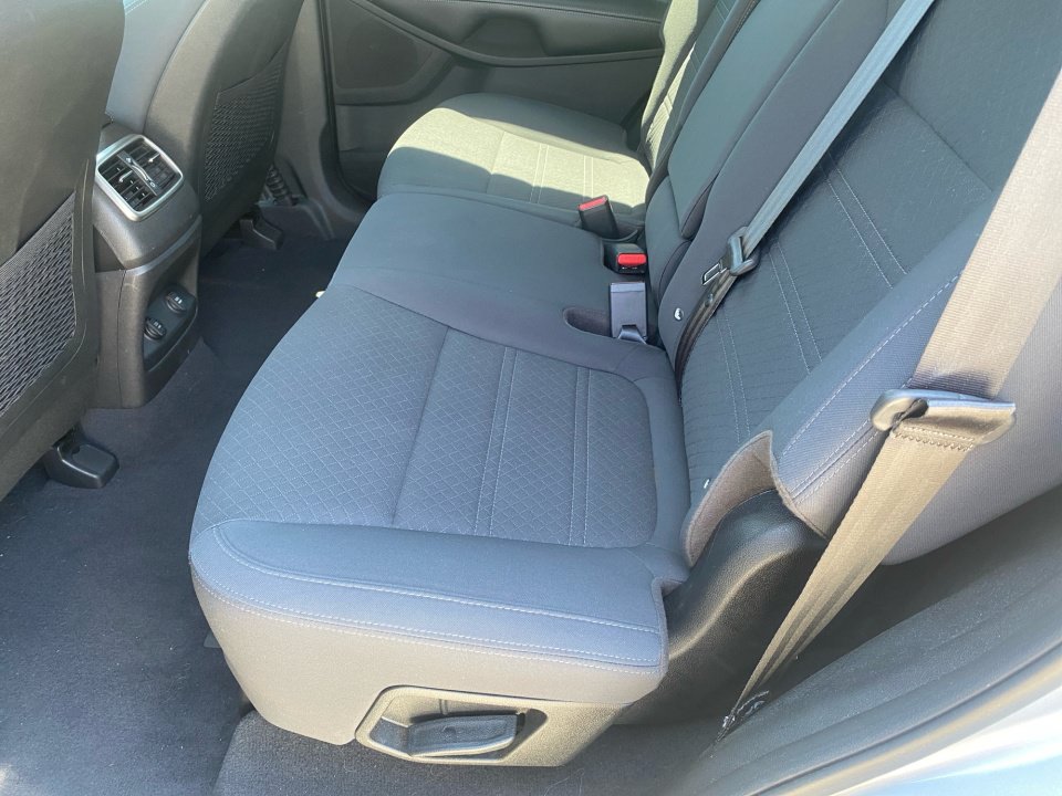 Used 2018 Kia Sorento FWD image 15